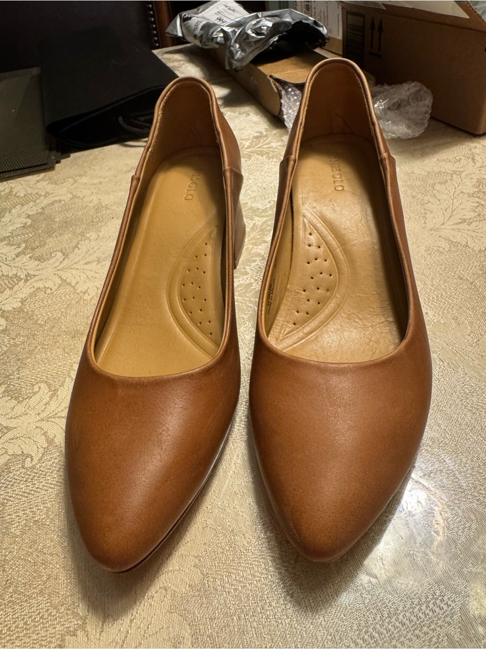 Nisolo Caramel Leather Fiorela Go-To Mid Heel Pumps - Size 6.5